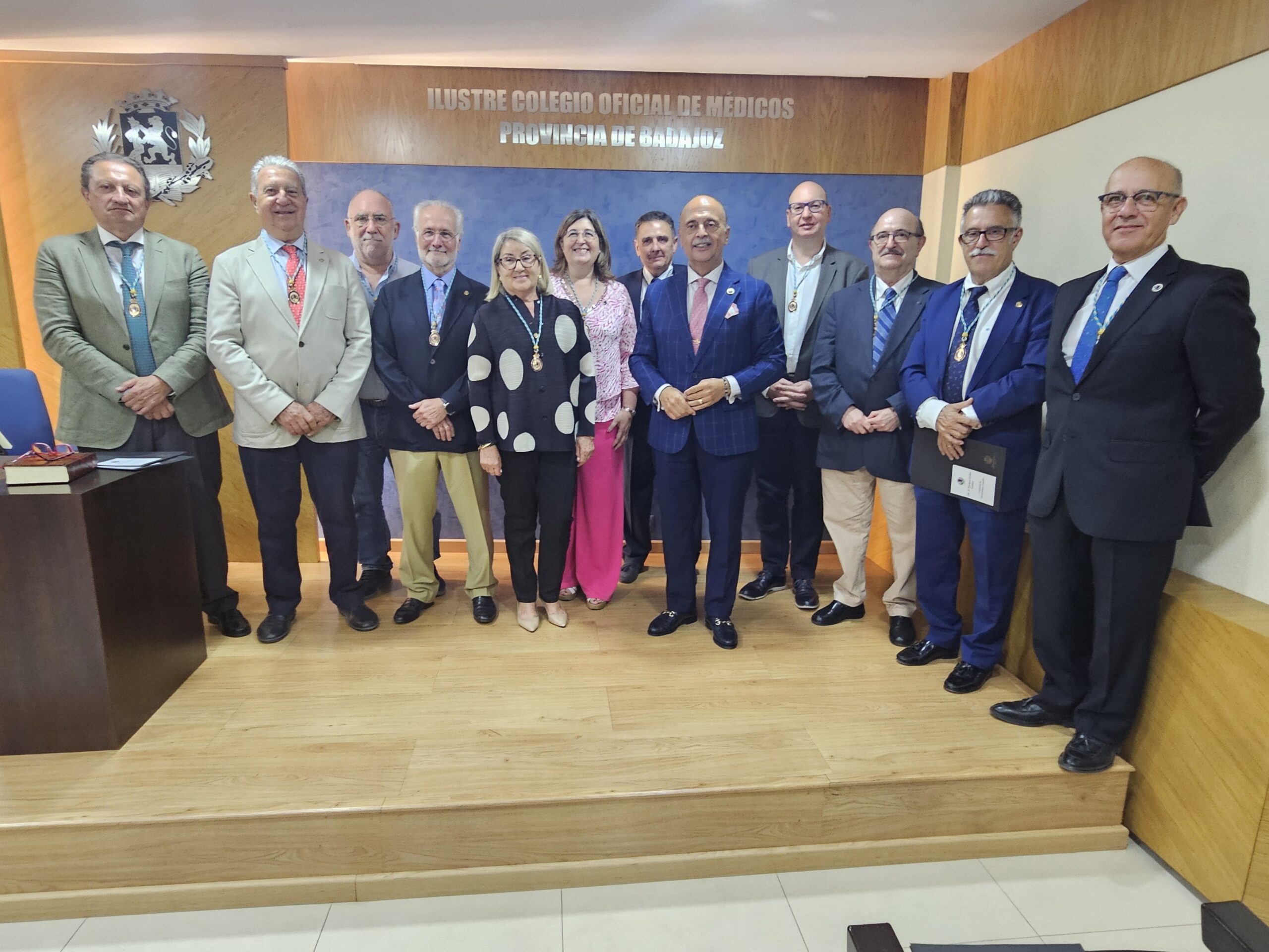 La nueva Comisión Deontológica del Colegio de Médicos de Badajoz toma posesión de su cargo